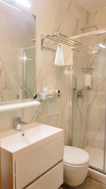 Hotel Brianza - Housity