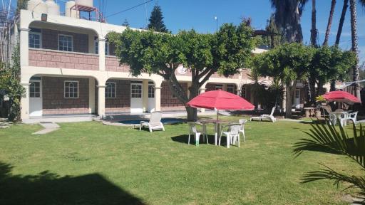 Hotel de la Cruz - Housity