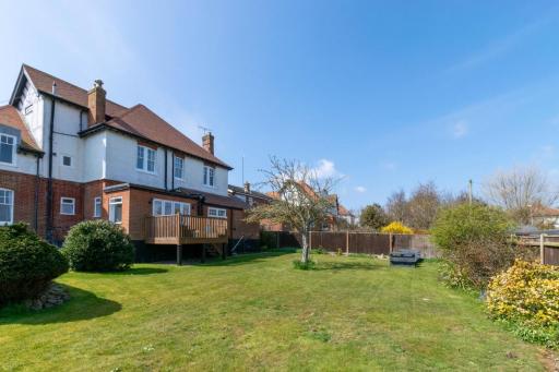 Saxon House - Housity