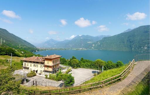 Gorgeous Apartment In Ponte Caffaro With Wifi - Housity