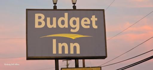 Budget Inn - Housity