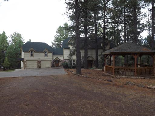 Arizona Mountain Inn & Cabins - Housity