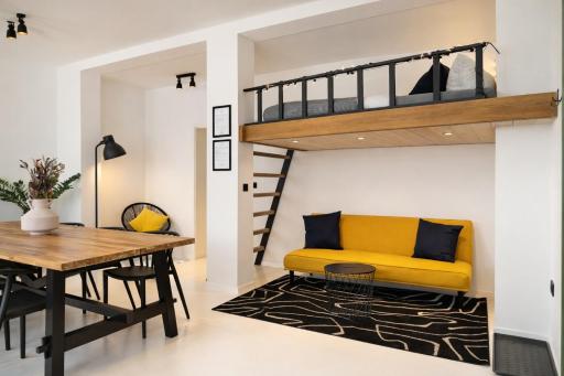 Modernes Loft mit Sandstein-Gewölbe im Zentrum - Housity