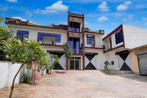 Hotel O Royal Park - Housity