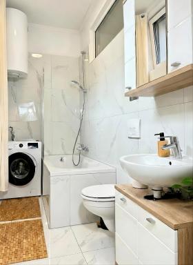 Family Apartment Neunkirchen 5 - Housity