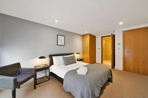 Modern Apartments in Bayswater Central London FREE WIFI & AIRCON by City Stay Aparts London - Housity