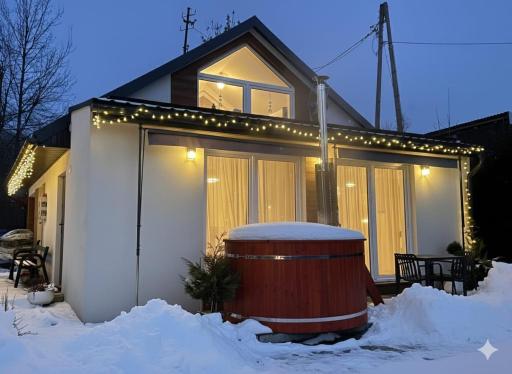 Apartamenty Jagodzianka - Jacuzzi, Sauna, Tężnia solankowa - Housity