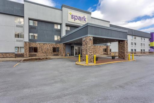 Spark by Hilton Matteson Chicago I 57 - Housity