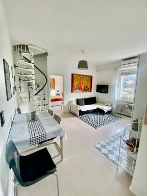 Appartamento Lella con meravigliosa vista zona Corso Bagni - Housity