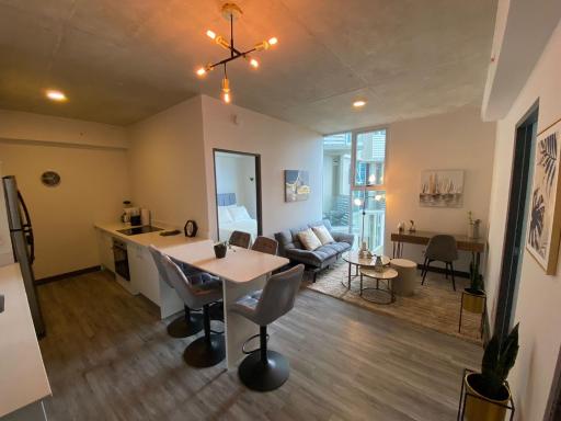 Cómodo y elegante apartamento en fabuloso condo! - Housity