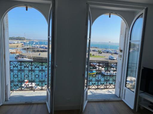 Charmant appartement au centre du Croisic avec vue sur le port - Housity