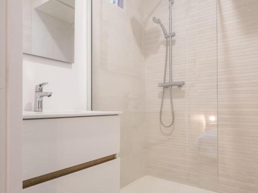 Charmant appartement au centre du Croisic avec vue sur le port - Housity