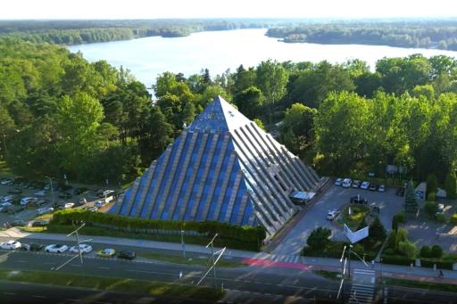 Piramida Park Hotel & Wellness - Housity
