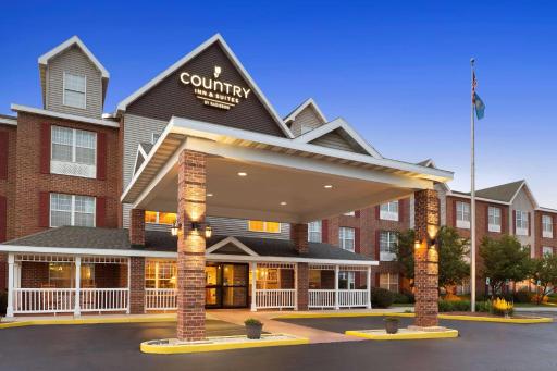 Country Inn & Suites by Radisson Kenosha - Pleasant Prairie - Housity