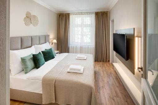 Louren Apartments - Housity