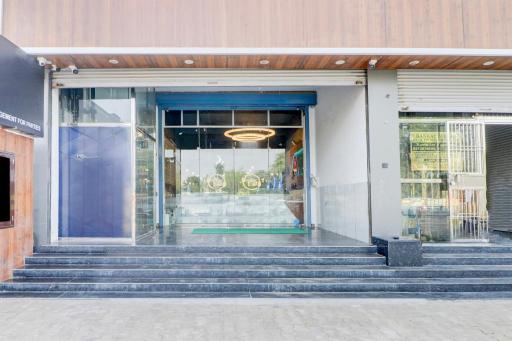 Collection O HOTEL NIRVAN - Housity