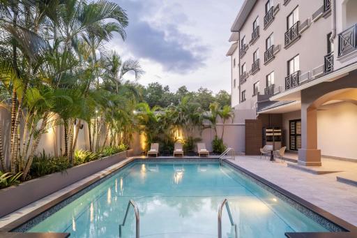 Courtyard by Marriott Port of Spain - Housity