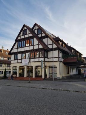 Hotel KRONE Garni - Housity