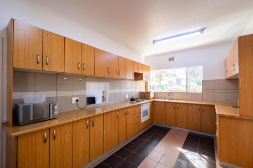 Kate's Nest Guesthouse & Backpackers - Housity