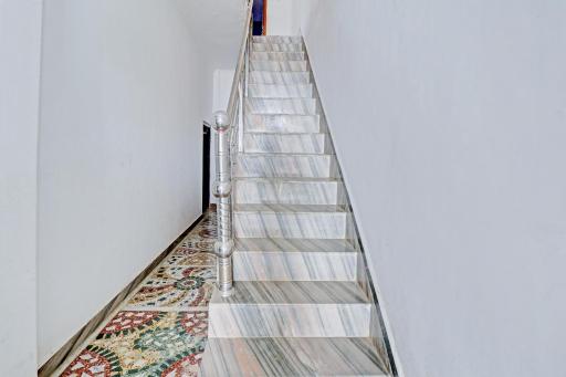 Hotel O Dinesh Home Stay - Housity