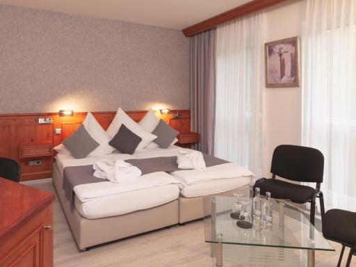 Hotel Haus Gimken - Housity