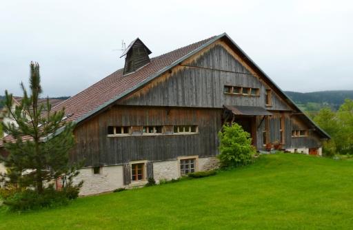 Gite Le Cerneux Haut Doubs - Housity