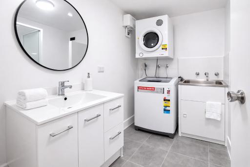 West Beach Lagoon 202 - Quiet & Ground Floor! - Housity