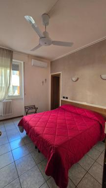 Hotel Marinoni - Housity