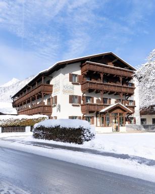 Hotel Krone Tirol - Housity
