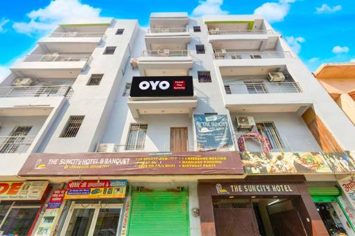 OYO The Suncity Hotel - Housity