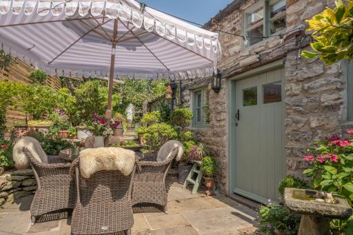 Helmsley Garden Cottage & Railway Carriage - Housity