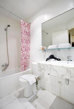 Apartamentos Calvet - Housity