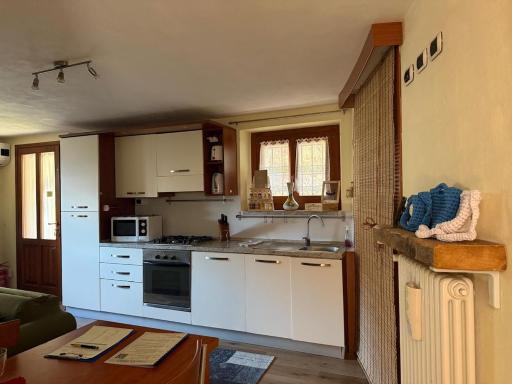 Alpaca's House: green, animals & lake view - Housity