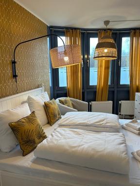 Ferienwohnung Gipfelstube 50 a mit Balkon, gute Verkehrsanbindung - Housity