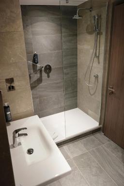 Maldron Hotel Glasgow City - Housity