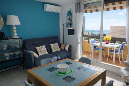 Charme méditerranée vue mer piscine terrasse clim parking gratuit - Hizvo