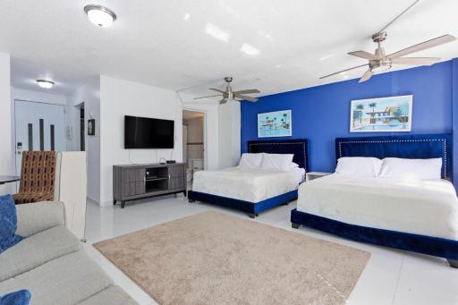 Condo at Coral Beach Towers - Housity