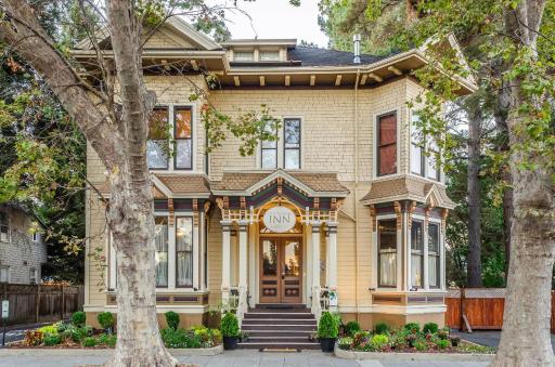 Hotel Napa Valley, an Ascend Collection Hotel - Housity