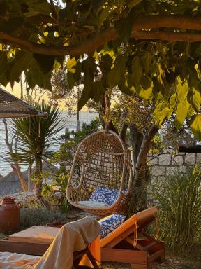 Kallmi View Eco Rooms - Housity