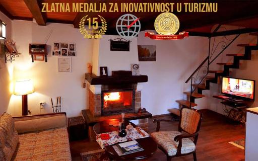 Brvnare Platan - oaza prirode - Housity