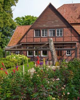 Heidehotel Waldhütte - Housity