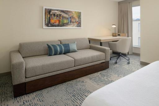 SpringHill Suites by Marriott New Orleans Warehouse Arts District - Housity
