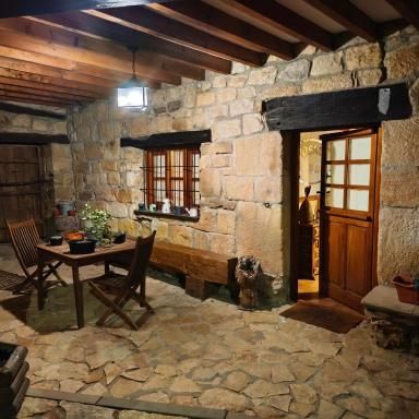Posada Los Vallucos - Housity