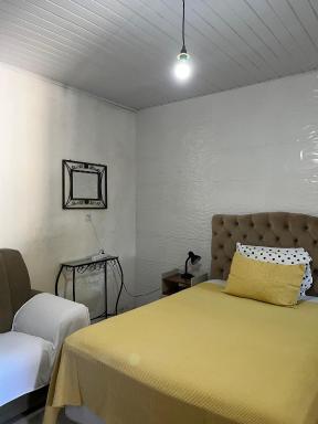 Casa com suíte - Housity
