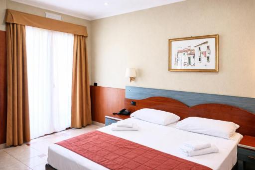 Hotel Riviera Fiumicino - Housity