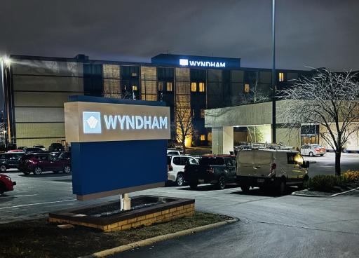 DoubleTree by Hilton Columbus/Worthington - Housity