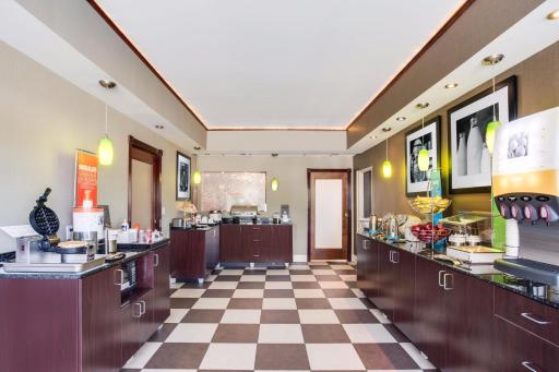 Hampton Inn Somerset - Housity