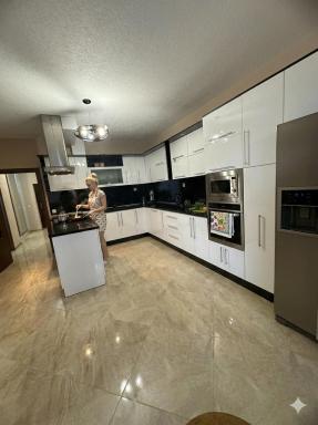 Луксозен апартамент в сърцето на Сандански - Housity