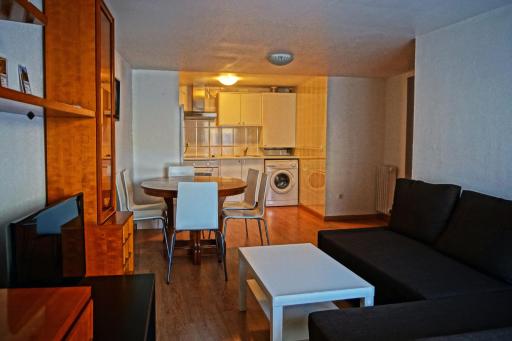 Apartamentos Turísticos Río Gallego (Apartamento Huesca) - Housity