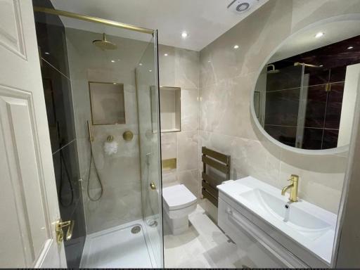 Glams luxury home - Housity